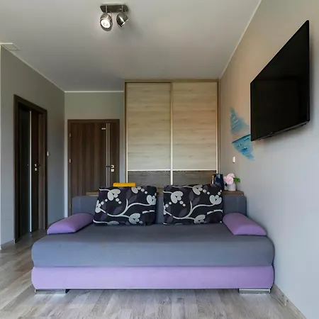 Bryza 홈스테이 메헬린키